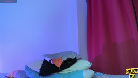 abby_moons online show from August 8, 8:25 am