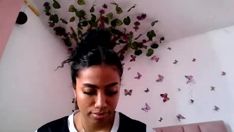 abby_moss_2 online show from August 8, 8:20 pm