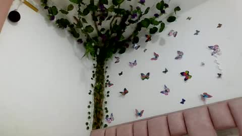 abby_moss_2 online show from August 9, 10:00 pm