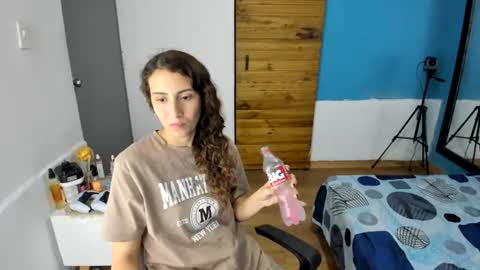 sara online show from August 9, 4:02 am