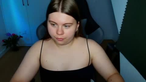 abbyvibe online show from August 9, 10:05 am