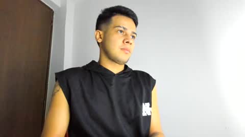Abel Asburgo Independent Model online show from August 3, 1:01 am