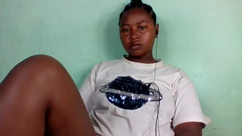 abella677022 online show from August 14, 3:21 am