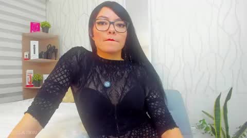 Sophia online show from August 6, 11:59 pm