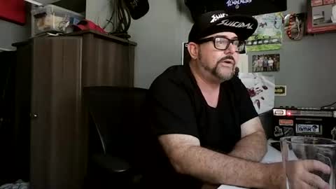 abennett76 online show from July 24, 10:46 pm