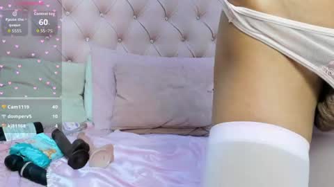 abigail_f00x online show from July 30, 6:25 pm