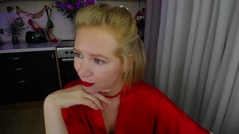 Abigail Mcgee online show from August 10, 5:09 am