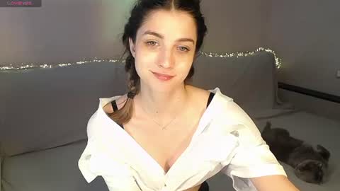 Abigail online show from July 25, 4:22 pm