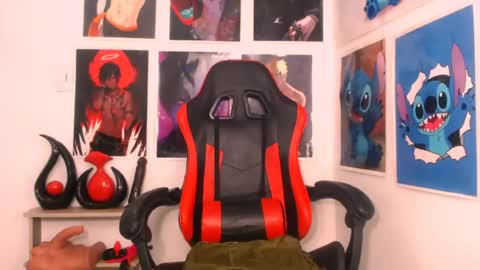 abraham_linares online show from August 8, 3:23 pm