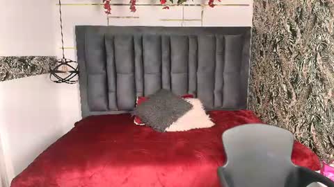 Abril Fox online show from July 2, 4:08 pm