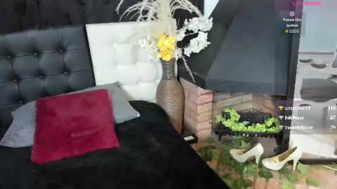 Abril online show from August 9, 6:20 pm