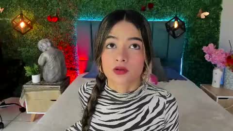 ABRIL online show from August 11, 7:27 pm