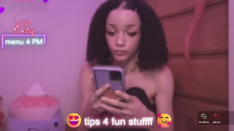 Peach online show from August 18, 4:18 am