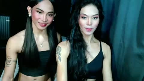 sophia holly online show from August 10, 8:27 am