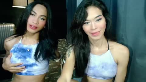 sophia holly online show from August 13, 6:33 pm