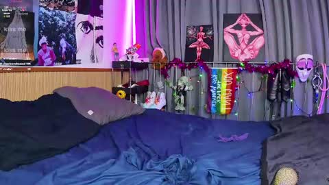 my main acc  sistoned online show from July 28, 6:30 am