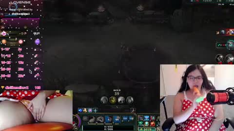 AChubbyGummy online show from May 2, 11:09 pm