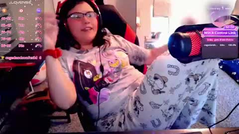 AChubbyGummy online show from July 11, 10:27 pm