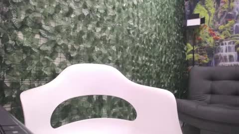 ada_jhonson online show from April 30, 9:12 am