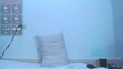 adam_hot11 online show from August 15, 6:01 pm