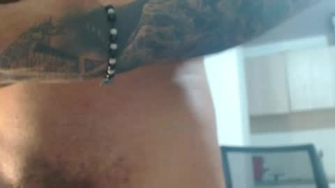 adam_shilder7 online show from August 15, 1:04 pm