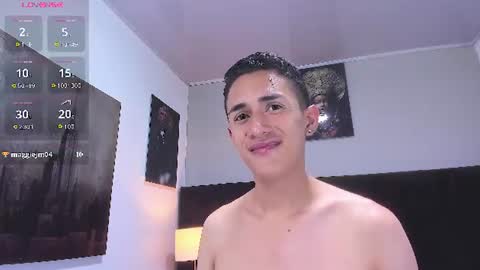 adam_walker_1 online show from August 14, 9:18 pm