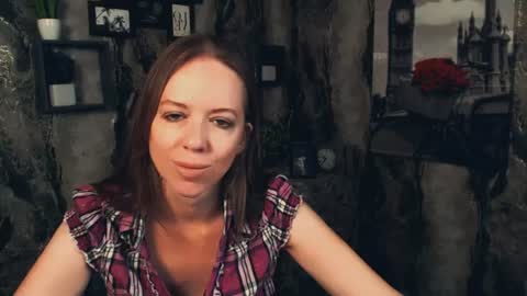 adamais_ online show from August 6, 4:33 am