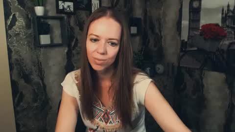 adamais_ online show from August 7, 5:07 am