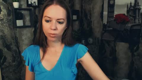 adamais_ online show from August 9, 5:08 am