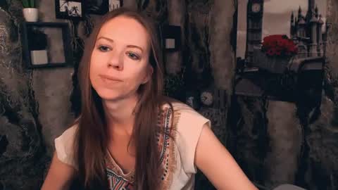 adamais_ online show from August 12, 5:32 am