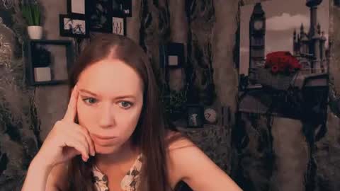 adamais_ online show from August 14, 6:39 am