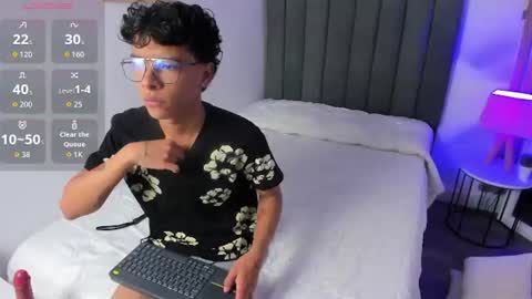 Adams online show from August 10, 1:23 pm