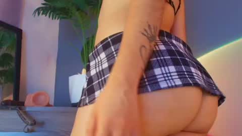  Adara Johnson  online show from August 3, 5:31 pm