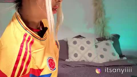 A D D I S O N  online show from July 8, 1:20 am