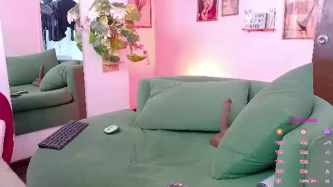 adeellee online show from August 3, 12:34 pm