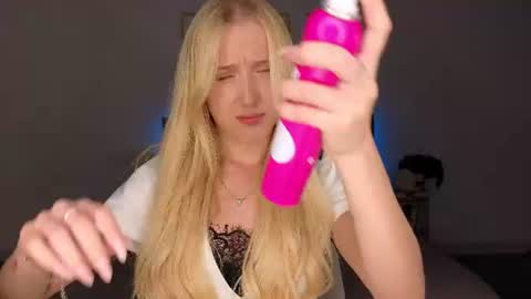 adele_armas online show from August 13, 10:24 pm