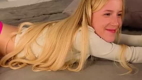 adele_armas online show from August 15, 1:53 am