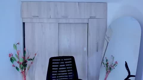 Carolina online show from August 18, 2:12 pm