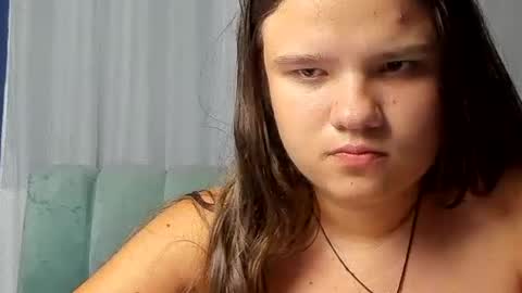 adelecruzz online show from August 3, 3:41 pm