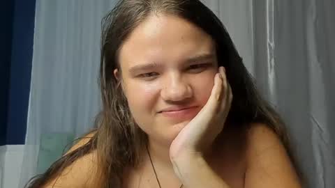 adelecruzz online show from August 8, 1:11 pm