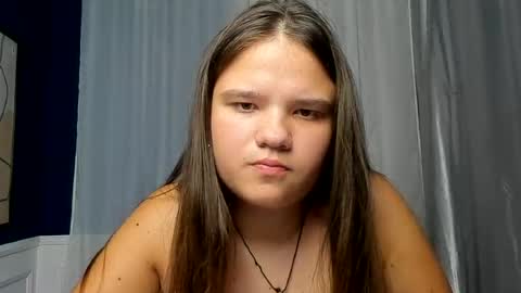 adelecruzz online show from August 14, 1:15 pm