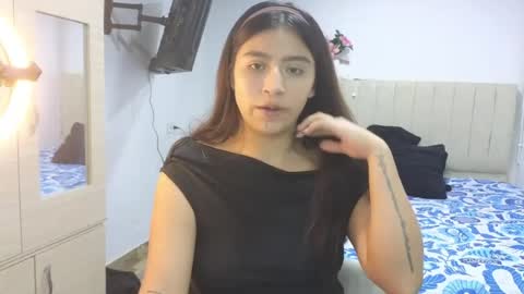 adellein foxx online show from July 16, 3:40 am