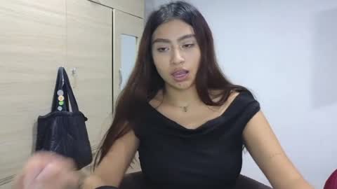 adellein foxx online show from August 26, 1:57 am