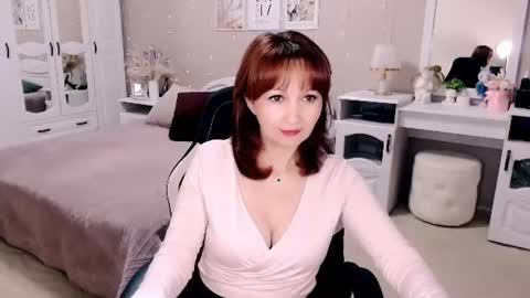 AdeleMoran online show from August 2, 6:26 pm