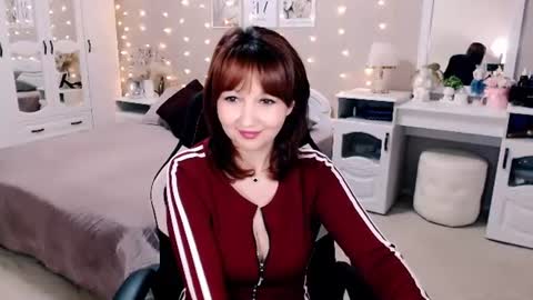 AdeleMoran online show from August 14, 9:07 pm