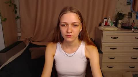 adelin_maxwell online show from July 1, 6:20 pm