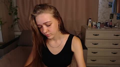 adelin_maxwell online show from August 3, 1:07 pm