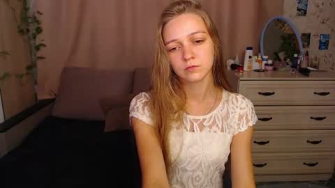 adelin_maxwell online show from August 17, 8:41 am