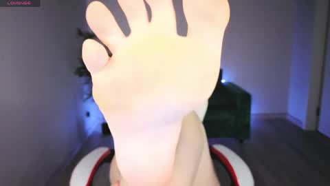 adelina__flower online show from May 13, 6:02 am
