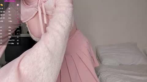 adelins_peach online show from July 25, 1:26 pm
